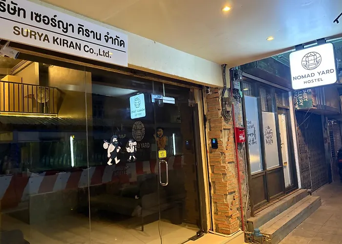 Apartment Nomad Yard ข้าวสาร *