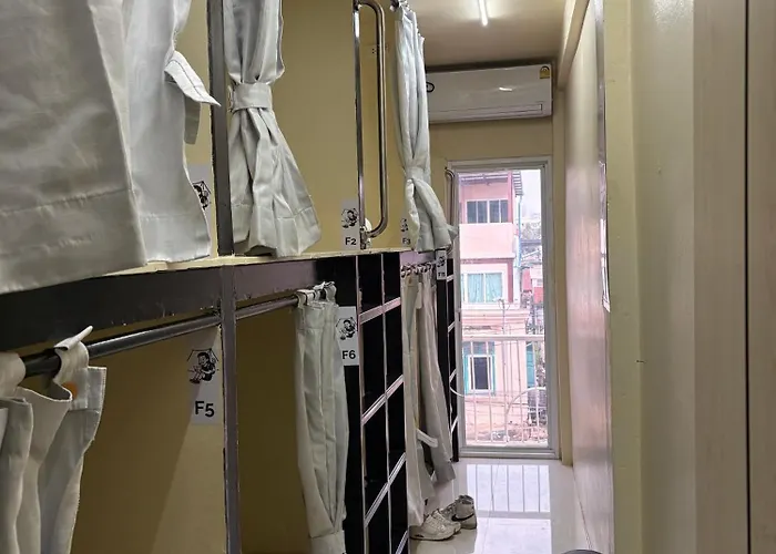 Apartment Nomad Yard ข้าวสาร Bangkok
